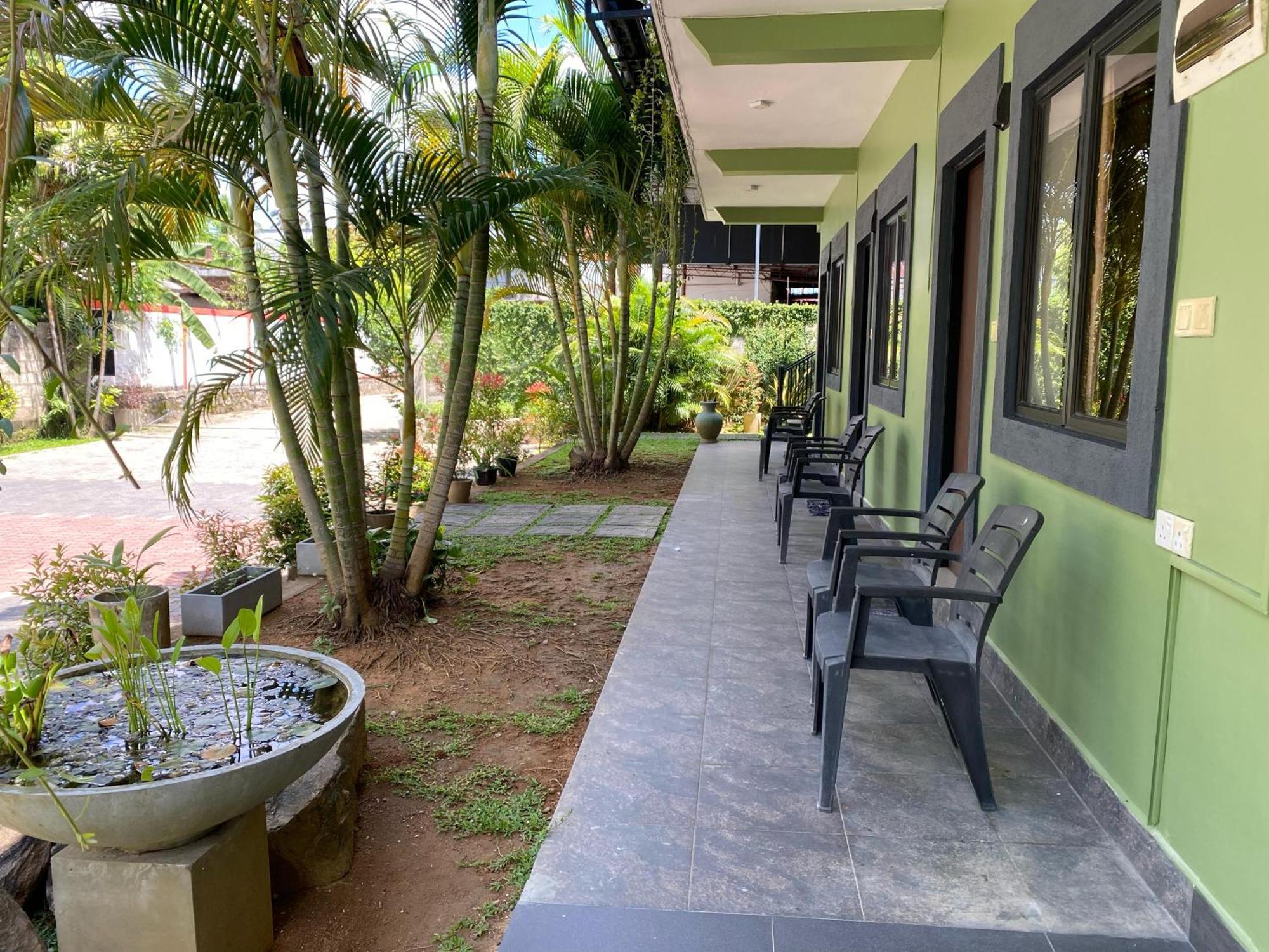 The Paramount Lodge Polonnaruwa Ngoại thất bức ảnh